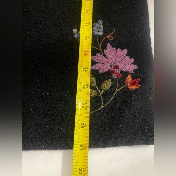 Vintage Talbots black floral embroidered cardigan - Picture 10 of 10